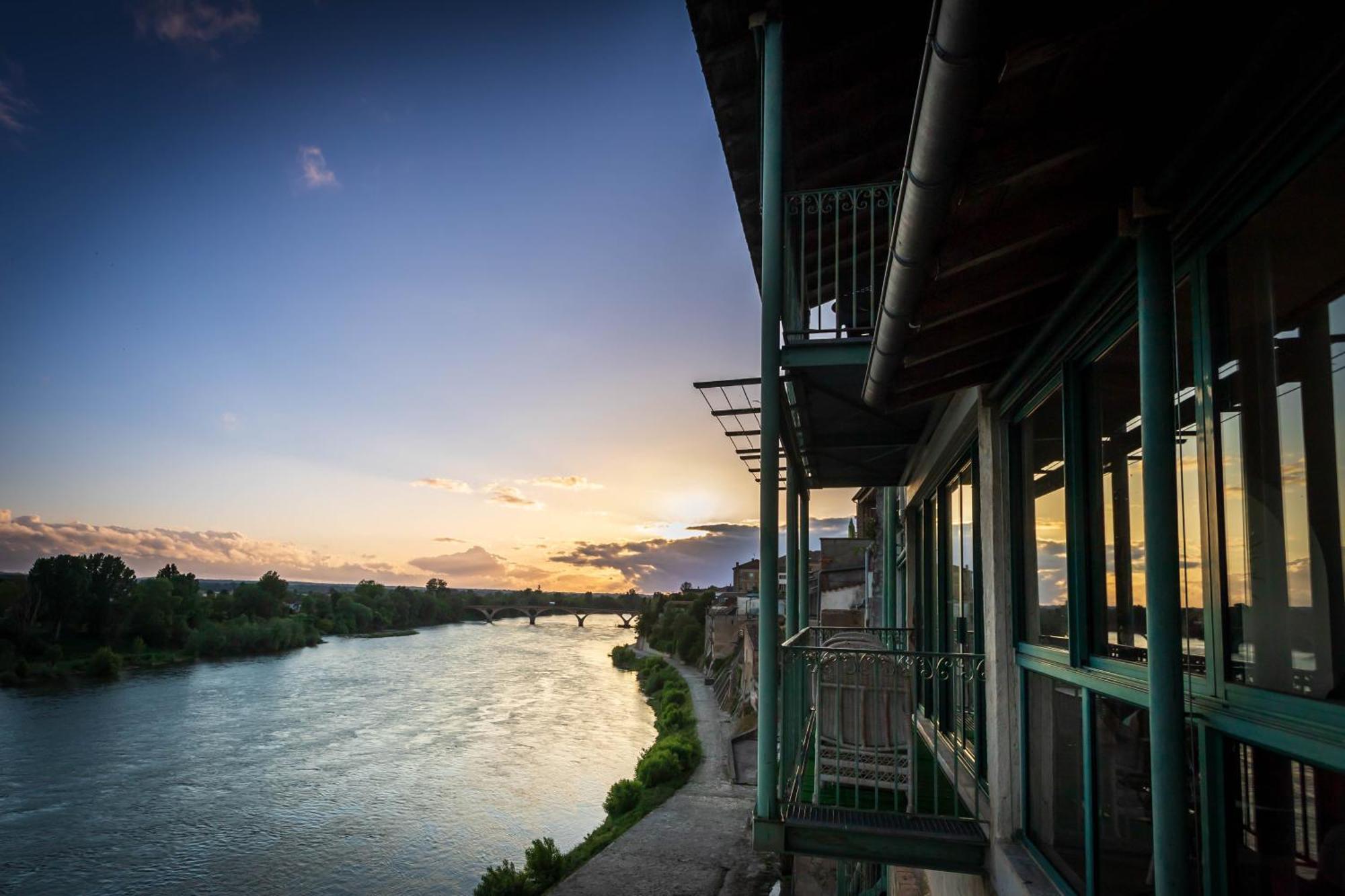 Hotel Restaurant Cote Garonne Le Balcon Des Dames - Tonneins Fauillet Marmande - Vue Panoramique Bord De Garonne Chambres Climatisees Exterior foto