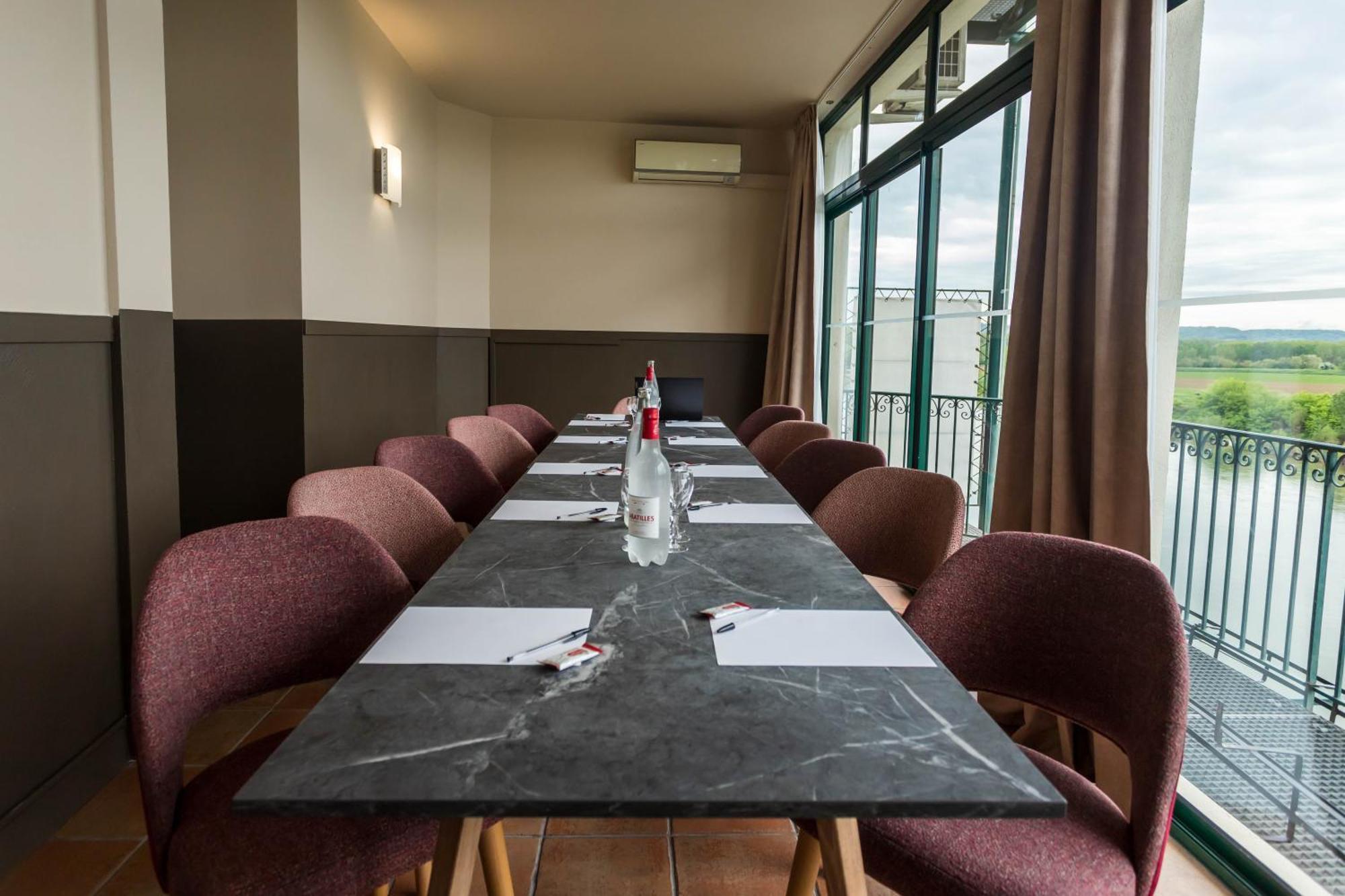 Hotel Restaurant Cote Garonne Le Balcon Des Dames - Tonneins Fauillet Marmande - Vue Panoramique Bord De Garonne Chambres Climatisees Exterior foto